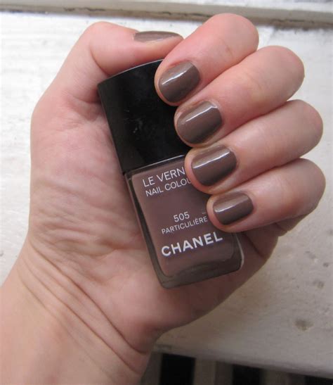 esmalte chanel particulière|chanel le vernis nail color.